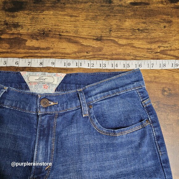 Vtg Levi's Jeans 10 Cuffed Capir Mid Rise Open Button Flap Medium Dark Wash Y2K - Picture 6 of 12